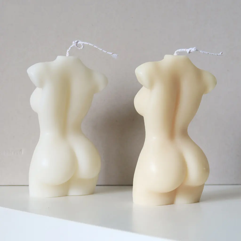 Sculpted Soy Candle — view 2